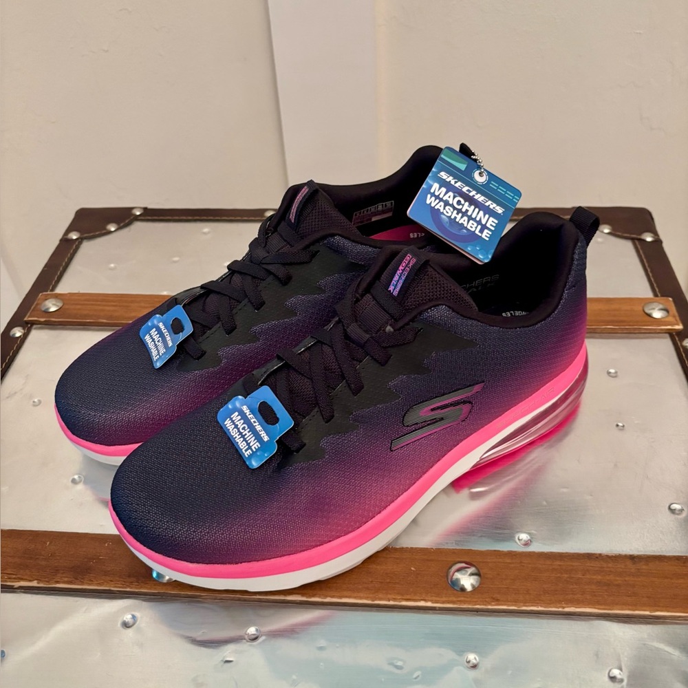 Skechers shoes NWT